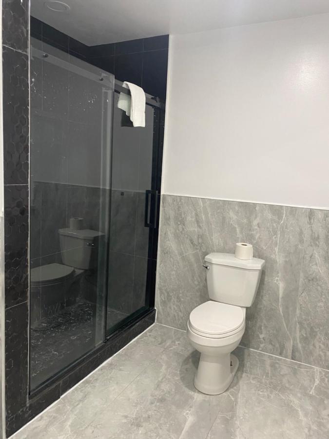 Hotel Bedford Goderich Ngoại thất bức ảnh